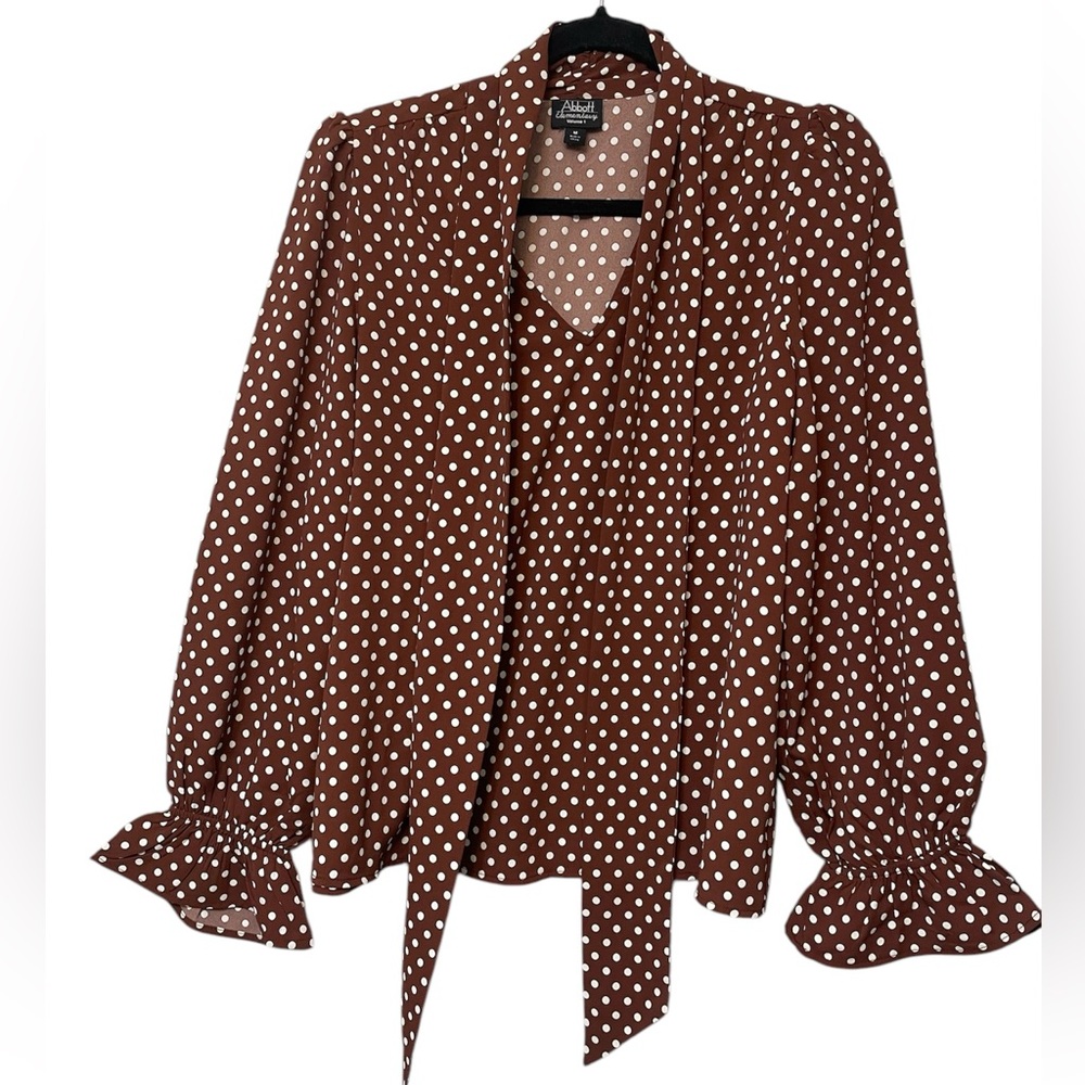 Abbott Elementary Volume 1 Women’s Sz M Top Long Sleeve Blouse Dots Brown/white